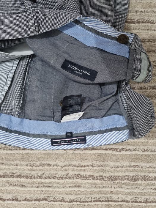 Vand Pantaloni Tommy Hilfiger