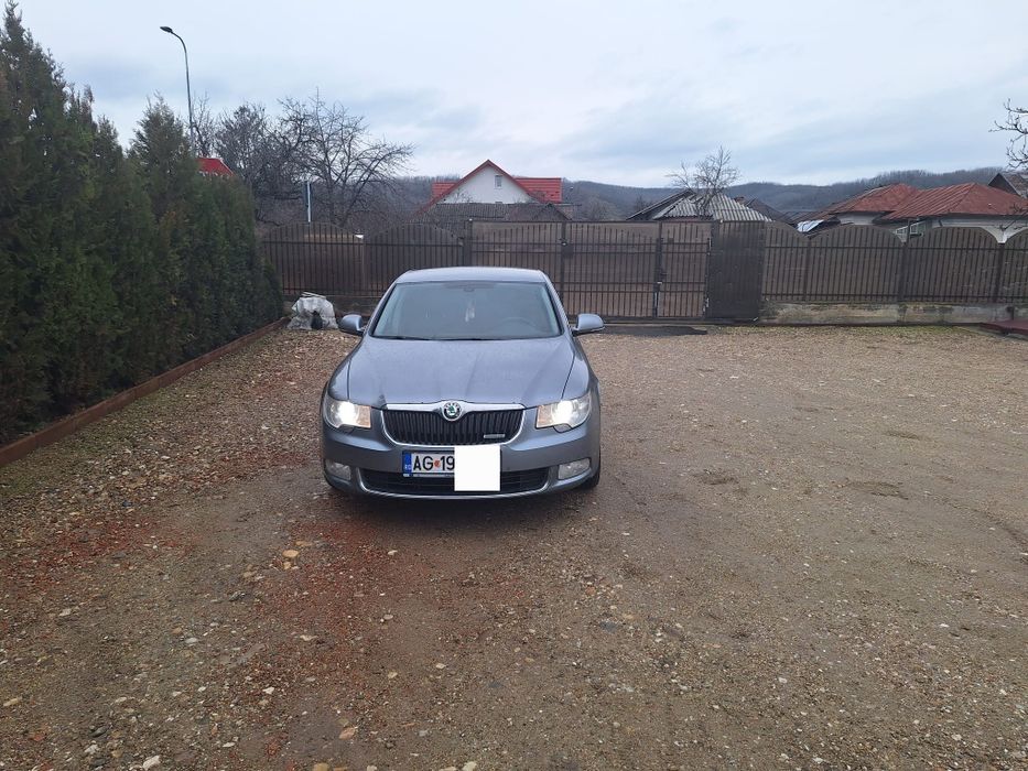 SKODA Superb 2011