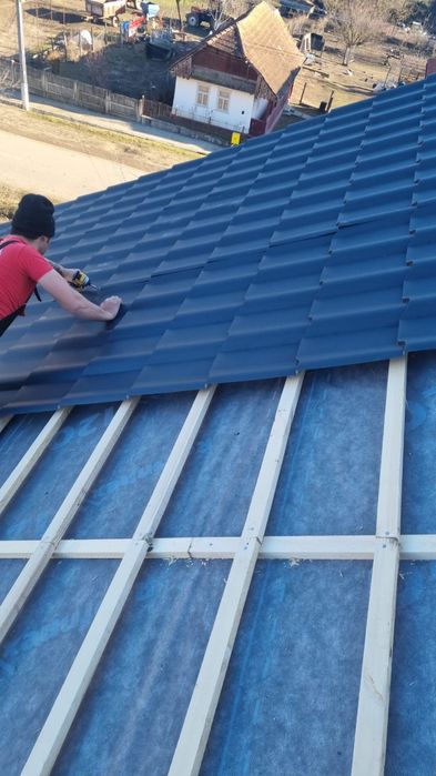 Reparații acoperișuri Acoperișuri sistem complet jgheaburi TERASE