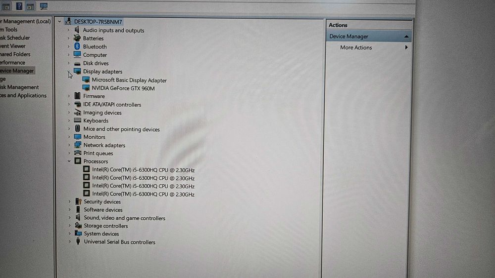 Laptop Gaming Lenovo ideapad Y700-15ISK i5 2,30ghz,8gb.mem.500 gb ssd