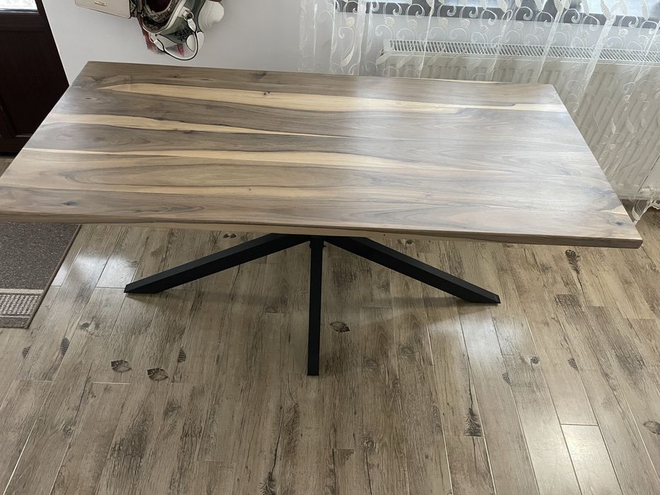 Mese din rasina epoxidica, bancute ,tocatoare de bucatarie