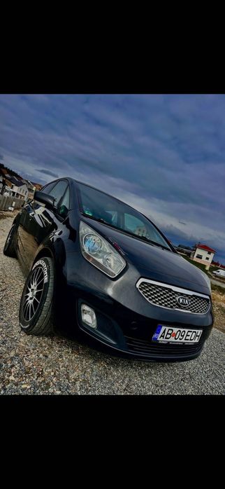 Mașina Kia Venga