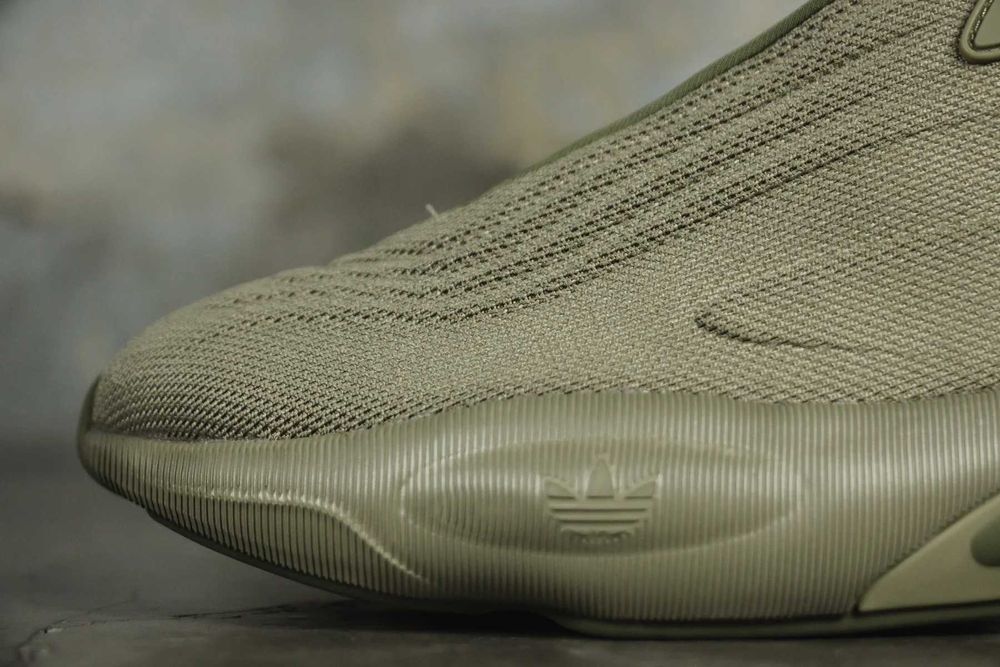 Мъжки обувки ADIDAS ADIFOM SLTN размер  EU40 2/3-44 2/3 КОЛЕДНА ЦЕНА