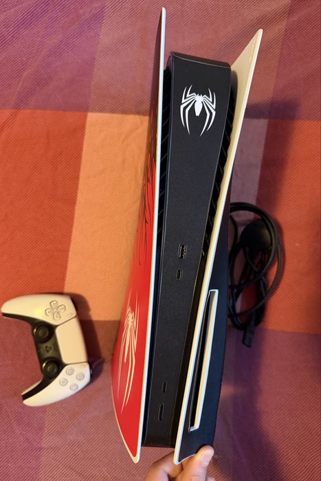 Playstation 5 , disc, 825GB perfect functional Brasov • OLX.ro