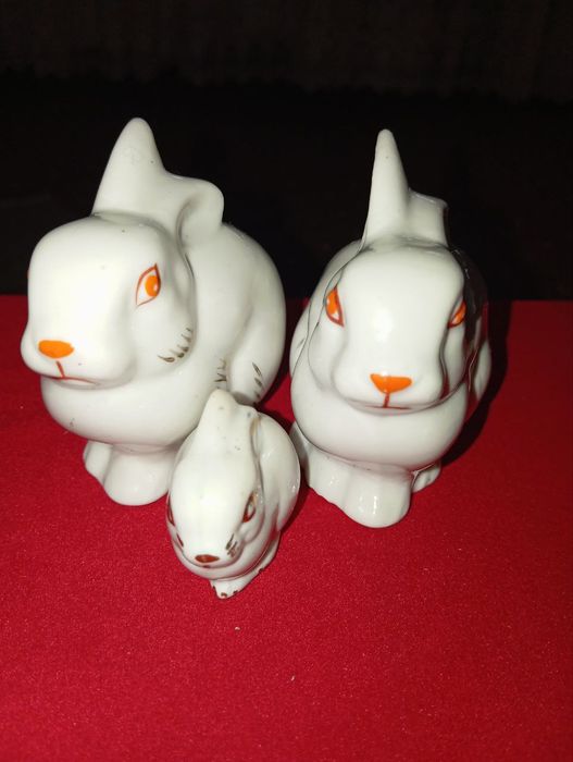 Продаётся  советский  статуэтки  хороший  состояние