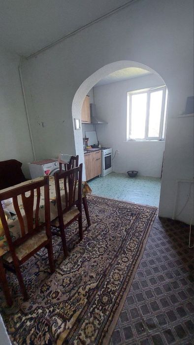 Срочно продаётся квартира Мирабадский р-н Куйлюк массив 4 2/4/4