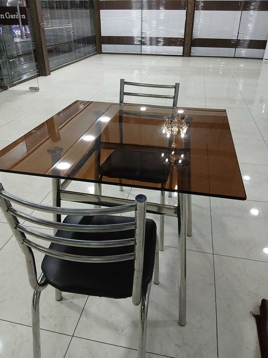 Frezir va kafe uchun narsalar sotiladi