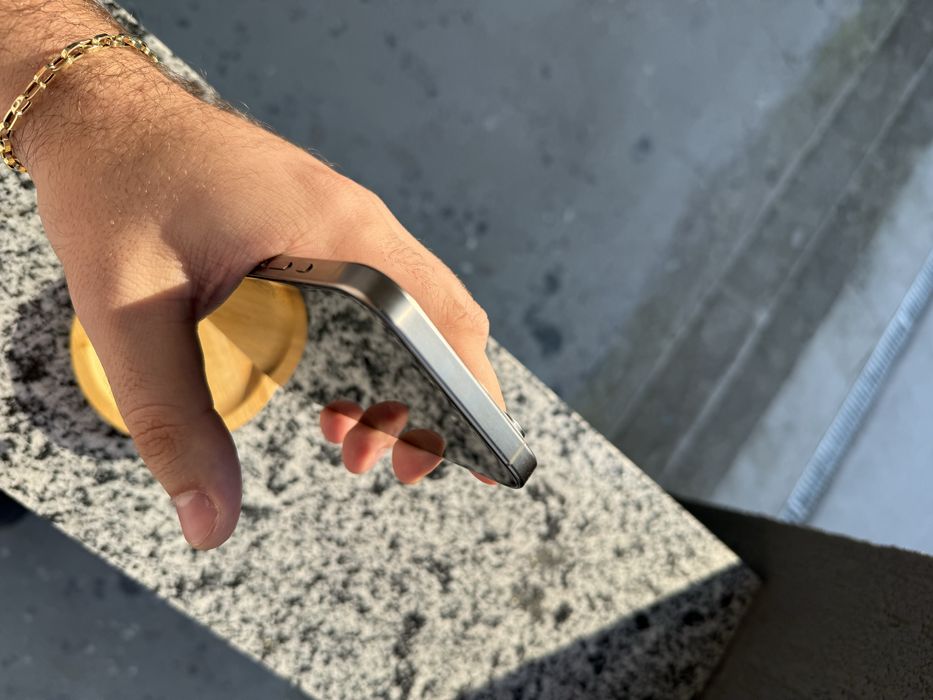 iPhone 15 Pro Max 512 GB, neverlocked