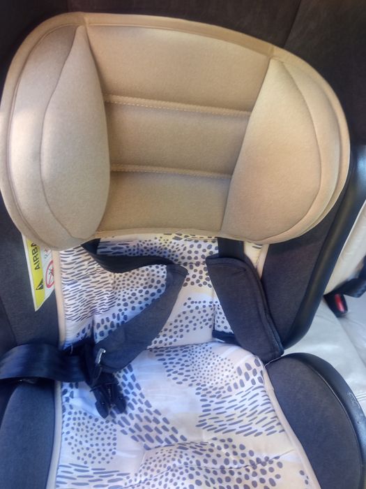 CHIPOLINO Стол за кола  Isofix