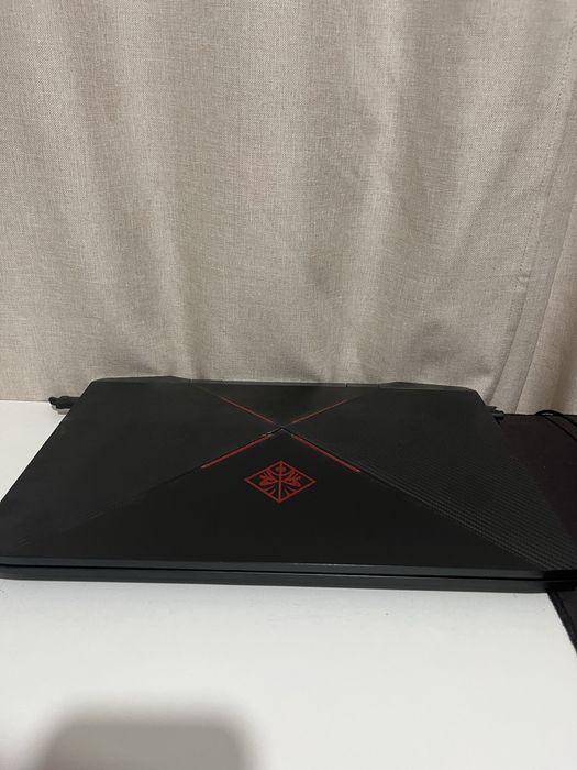 Vand laptop de gaiming