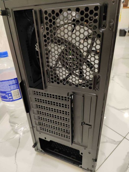 Корпус Brufen C1 ATX нету коробки!!