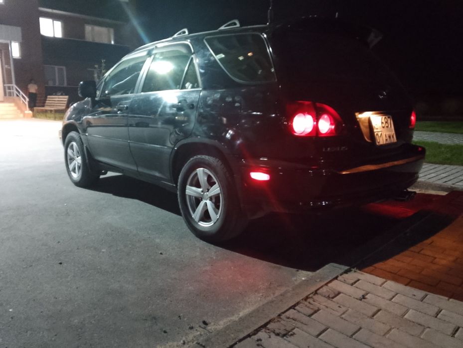 Срочно продам Лексус рх 300