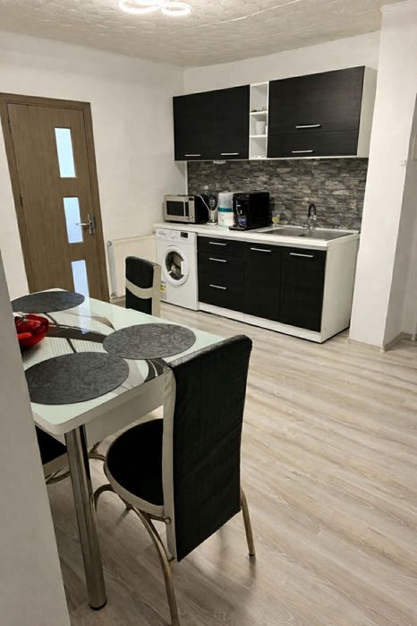 Apartament 2 camere de vânzare – Câmpulung, cartier Vișoi (lângă Școala nr. 7)