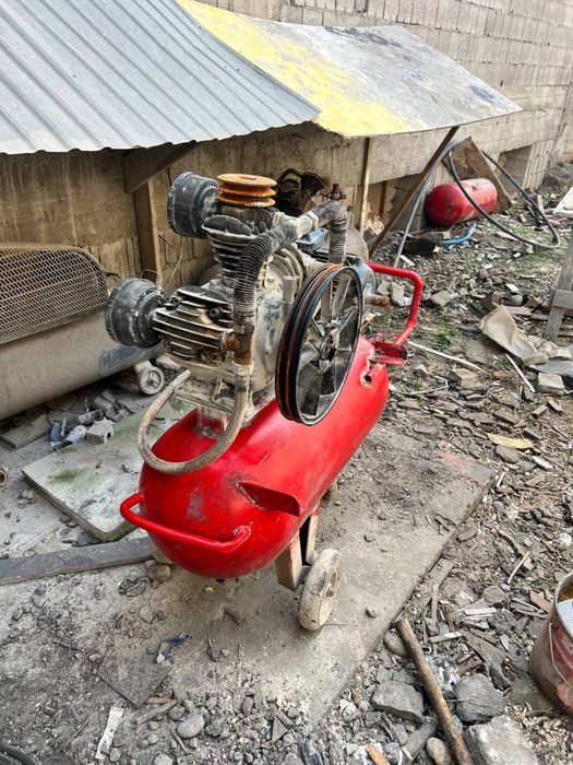 Kompressor sotiladi 3 faza