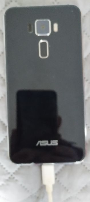 De vânzare 2 telefoane mobile