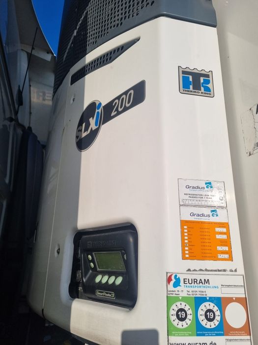 Vand 2 semiremorci frigo