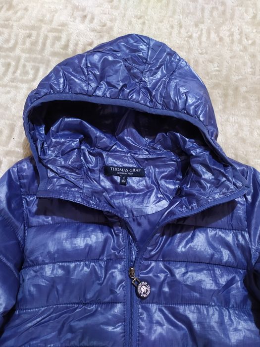 Продам детскую демисезонную куртку