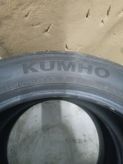 245/45/19 летни в перфектно състояние