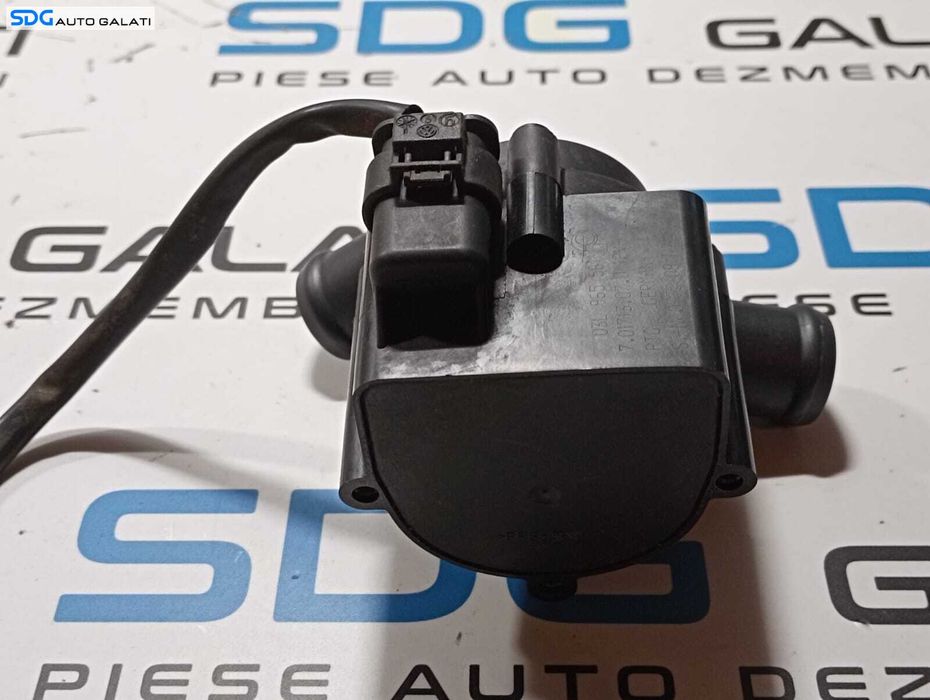 Pompa Recirculare Apa Audi A4 B8 2.0 TDI 2008 - 2016 Cod 03L965561 [M7339]