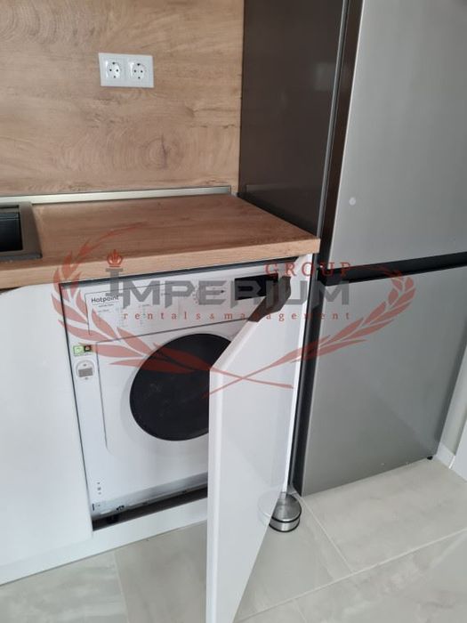 Дава се под наем Двустаен апартамент в Варна, Център - 55 кв.м за 918 € - Снимка #1