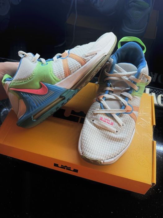 Продавам маратонки Nike