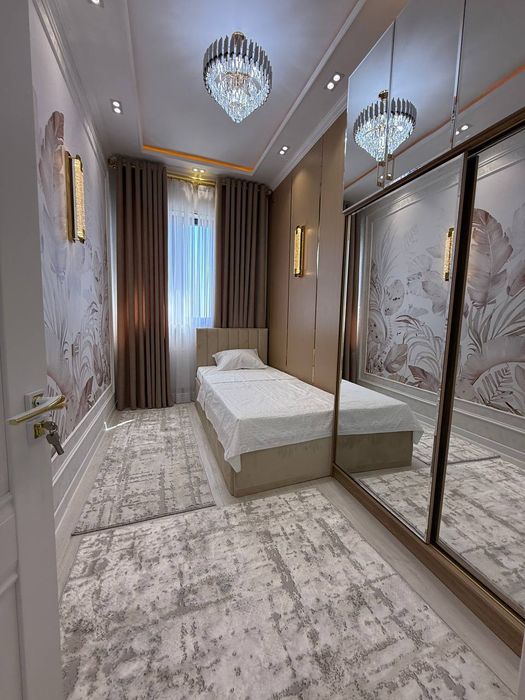 ПЕНТХАУС   5/8/8.  Яккасарой Ракат махалла Аския