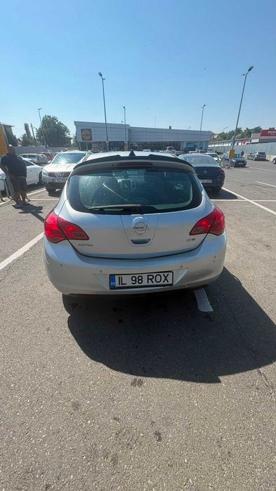 Opel Astra 1.7 cdti 2010