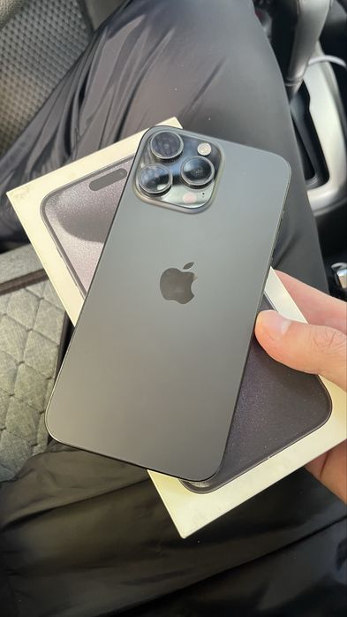 Продам iPhone 15 Pro Max 256GB Black Titanium