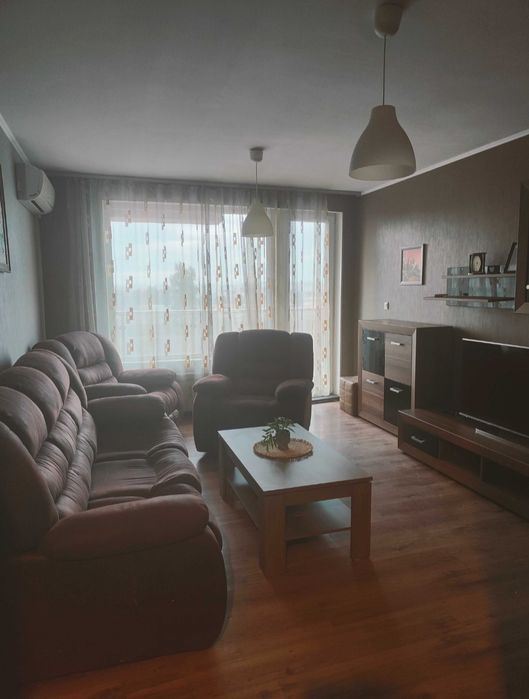 Дава се под наем Двустаен апартамент в София, Банишора - 70 кв.м за 561 € - Снимка #1