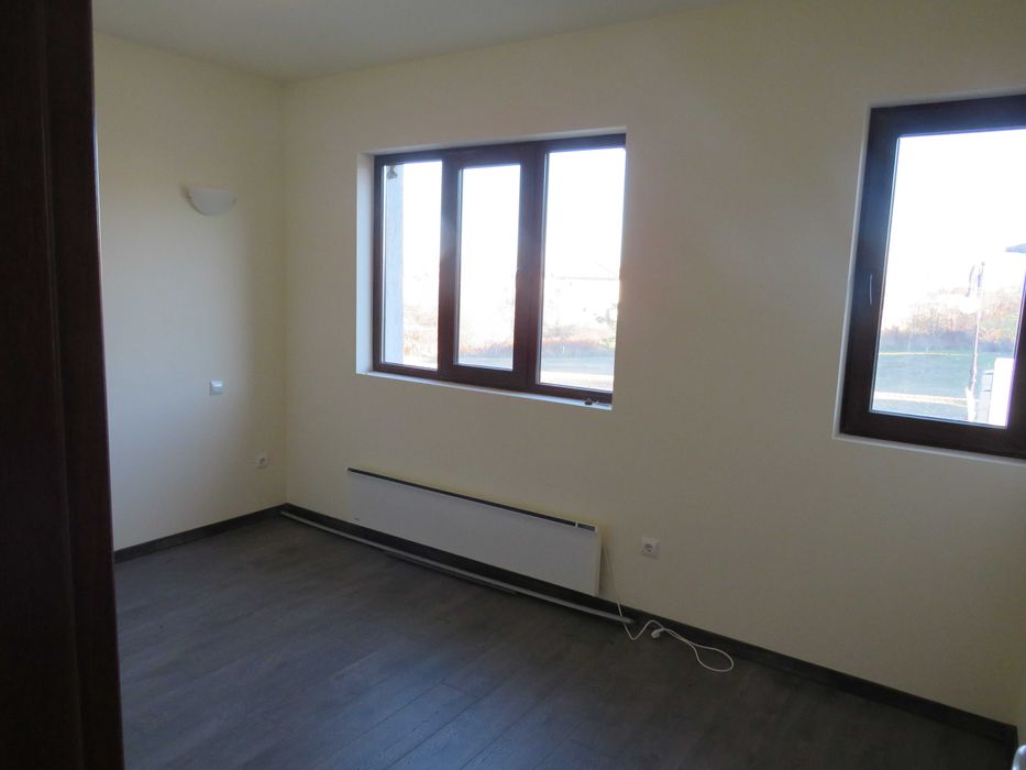Продава се Двустаен апартамент в Долна баня - 83 кв.м за 452 €/кв.м - Снимка #3