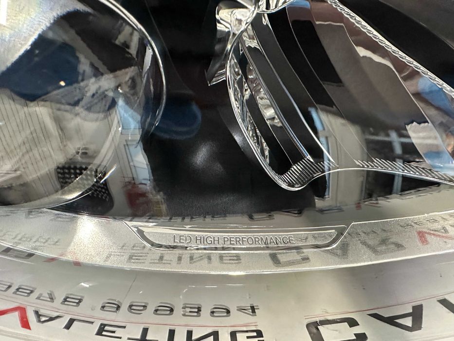 Фар фарове десен LED Mercedes C W205 far farove Мерцедес Ц В205 205