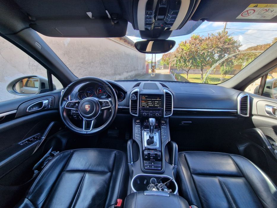 Porsche Cayenne Facelift 2015 - 3.0 Diesel - 262 CP -Full Option