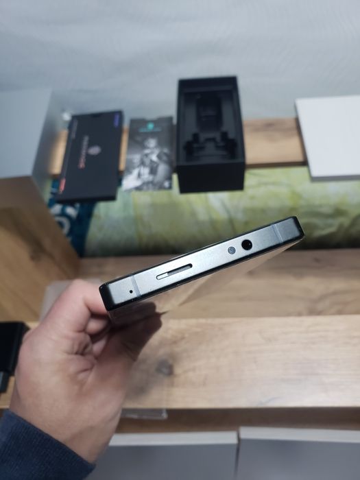 Nubia Red Magic 9 Pro  16ГБ/512ГБ