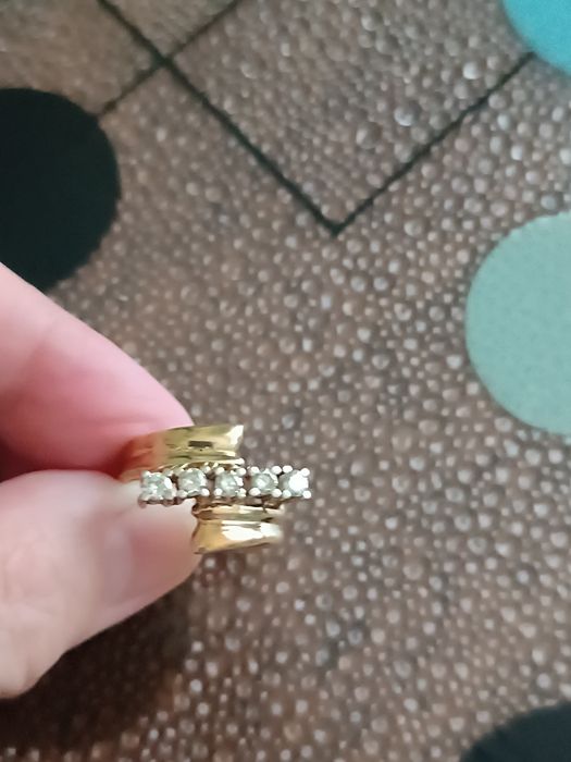 Продам кольцо 750 проба
