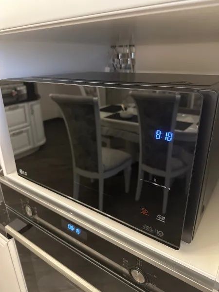 Микроволновая печь LG Smart Inverter Magnetron Solo (25L)  Доставка