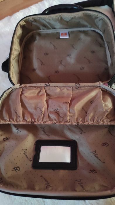 Пътна чанта 34 на 30 см