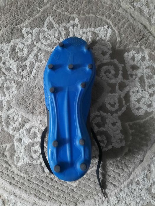 Ghete de fotbal adidas