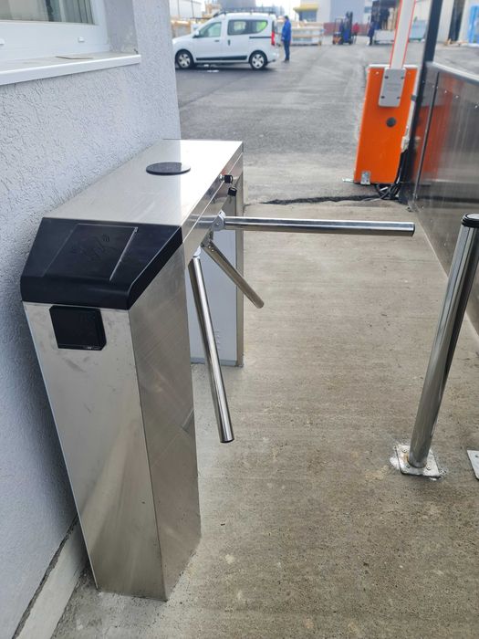 Bariere inteligente parcare turnicheti cu montaj integrare Oradea