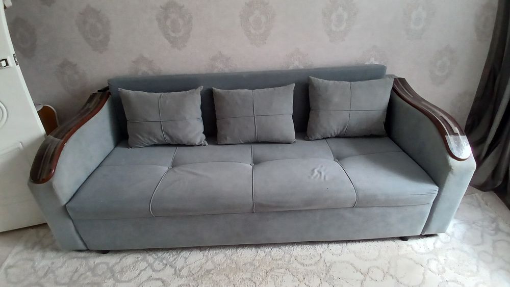 Продам диван раздвигающий