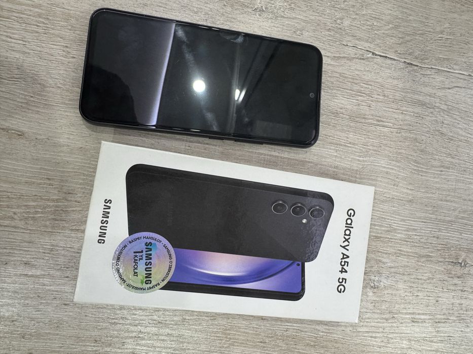 Samsung A54 5G.