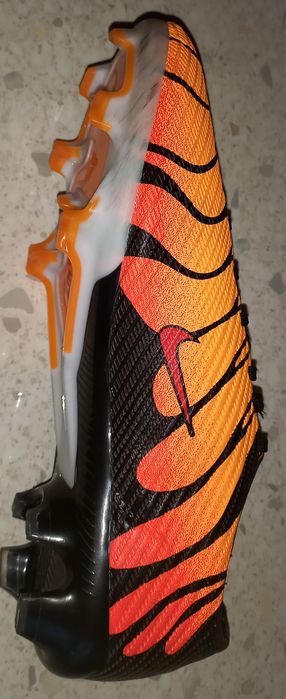 Бутсы найк бутсы