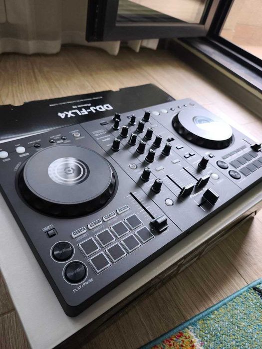 DJ контролер Pioneer DJ - DDJ-FLX4