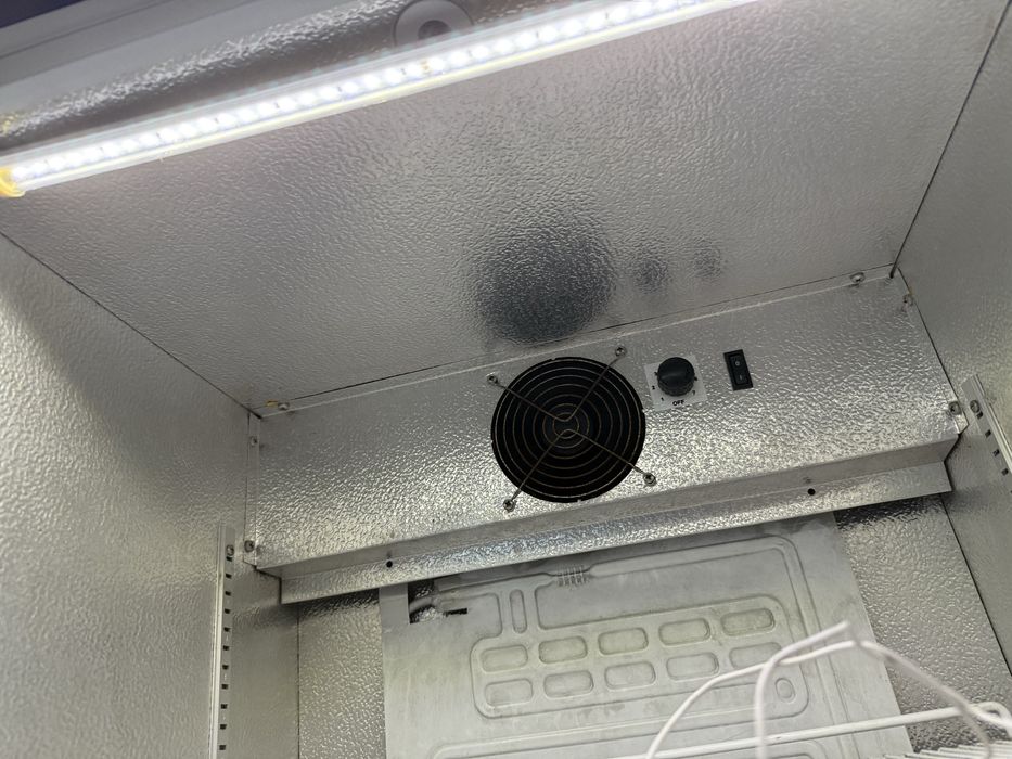 Хладилна витрина UGUR 60/87см