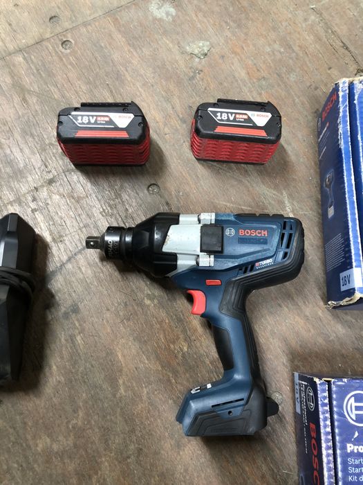 Продам Гайка Верт BOSCH Оригинал