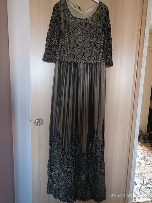 Продам нарядное платье