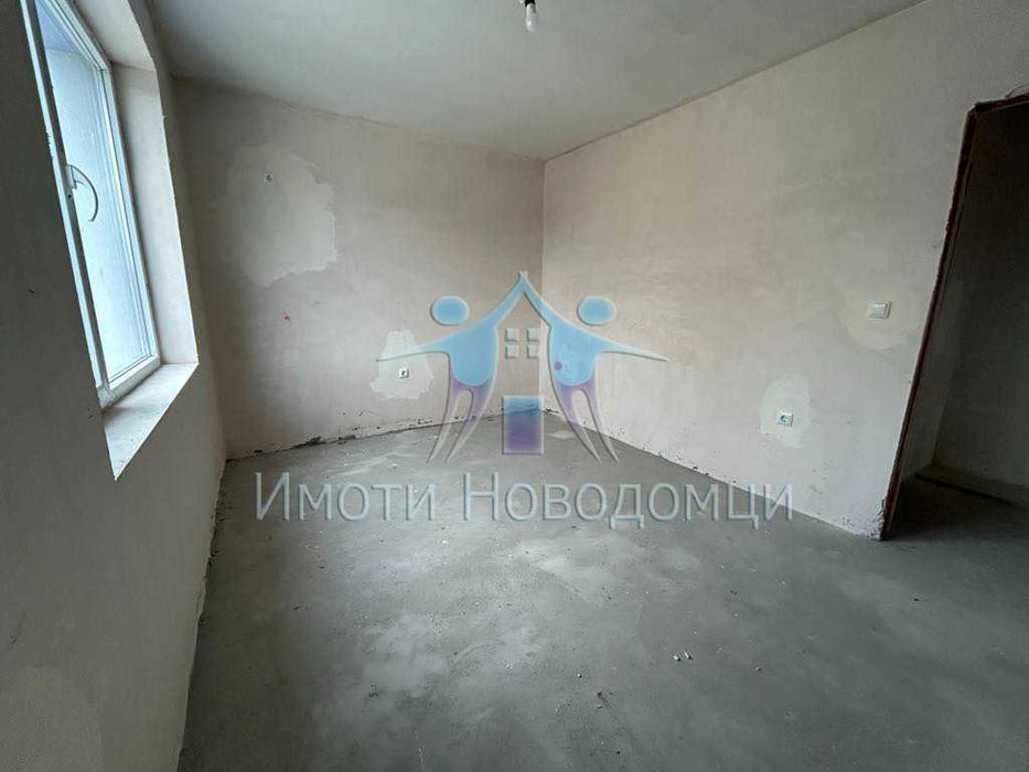 Продава се Тристаен апартамент в Шумен, Боян Българанов 1 - 93 кв.м за 1207 €/кв.м - Снимка #2
