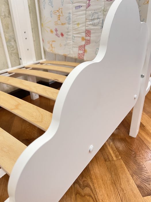 Десткая кроватка