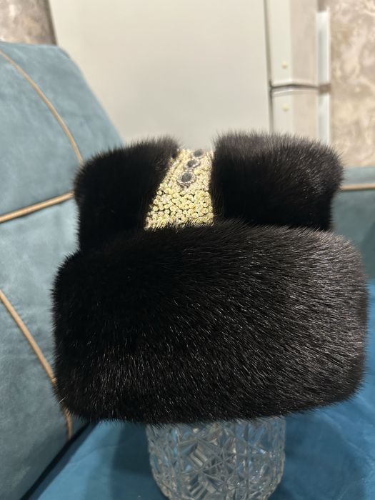 Продам норковую шапку