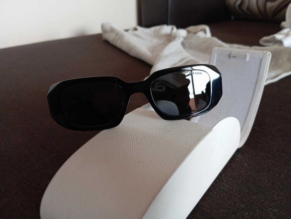 Prada очила оригинални