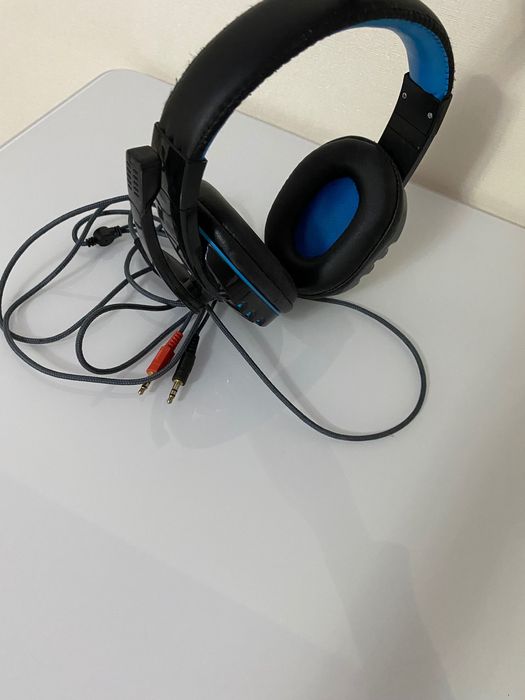 Продам наушники с гарнитурой